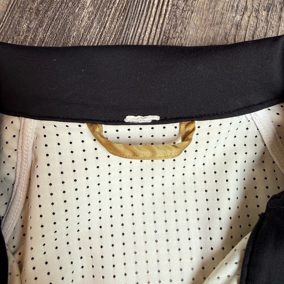 Lululemon women’s sweaty or not white golden black jacket size 4 - Picture 10 of 12